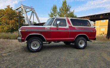 Ford-Bronco-1979-SUV-4