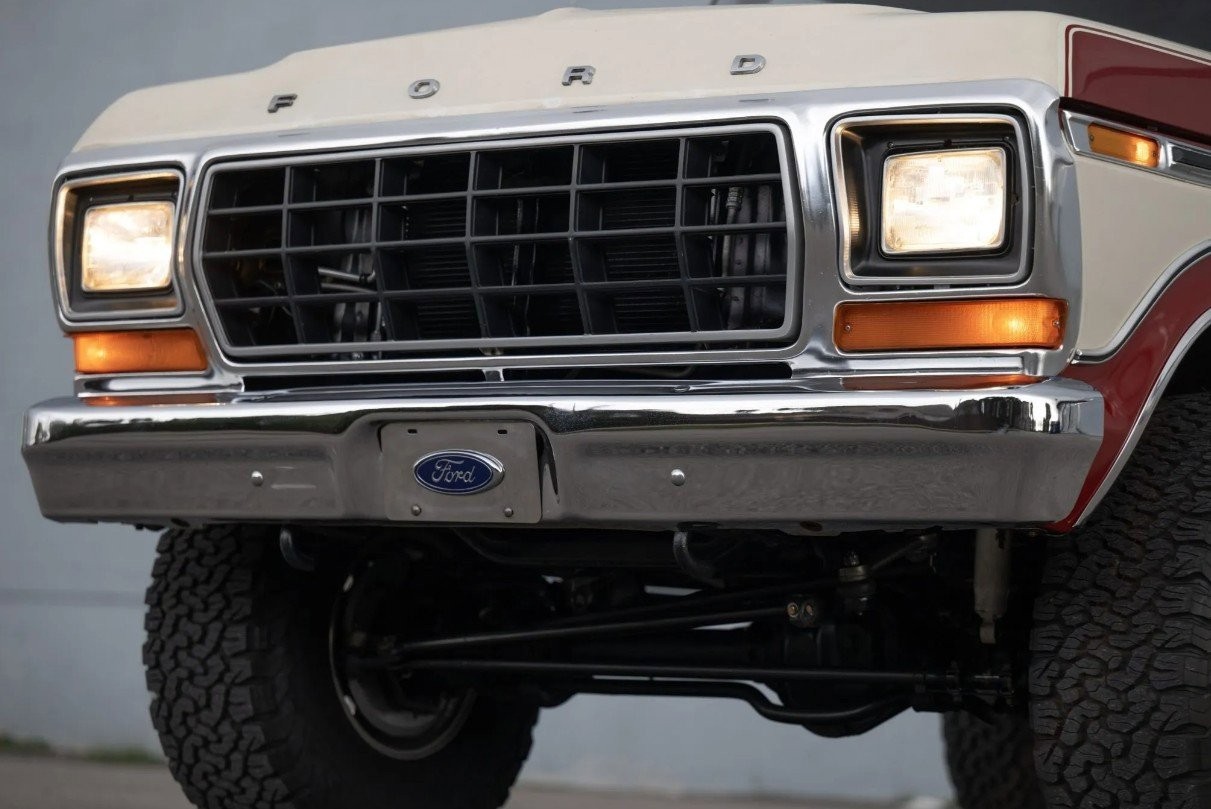 Ford-Bronco-1979-SUV-7