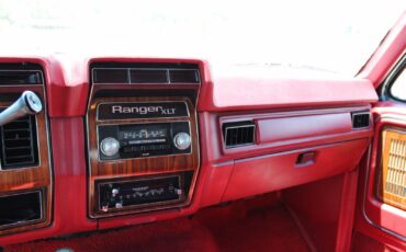 Ford-Bronco-1981-10