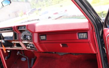 Ford-Bronco-1981-12