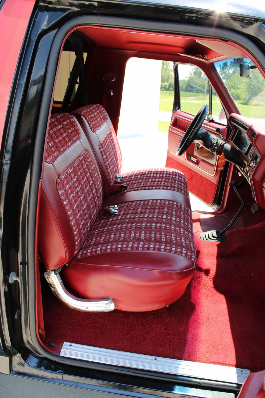 Ford-Bronco-1981-14