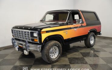 Ford-Bronco-1984-Black-6