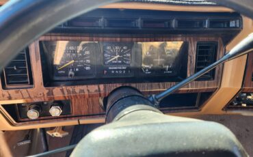 Ford-Bronco-1984-SUV-10