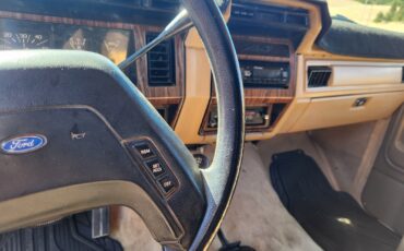 Ford-Bronco-1984-SUV-30