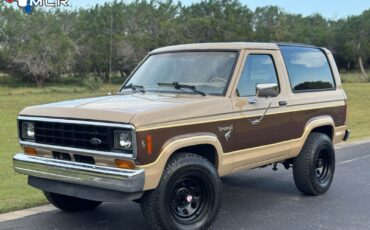 Ford-Bronco-1984-SUV-4