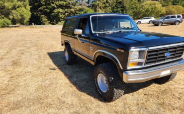 Ford-Bronco-1984-SUV-4