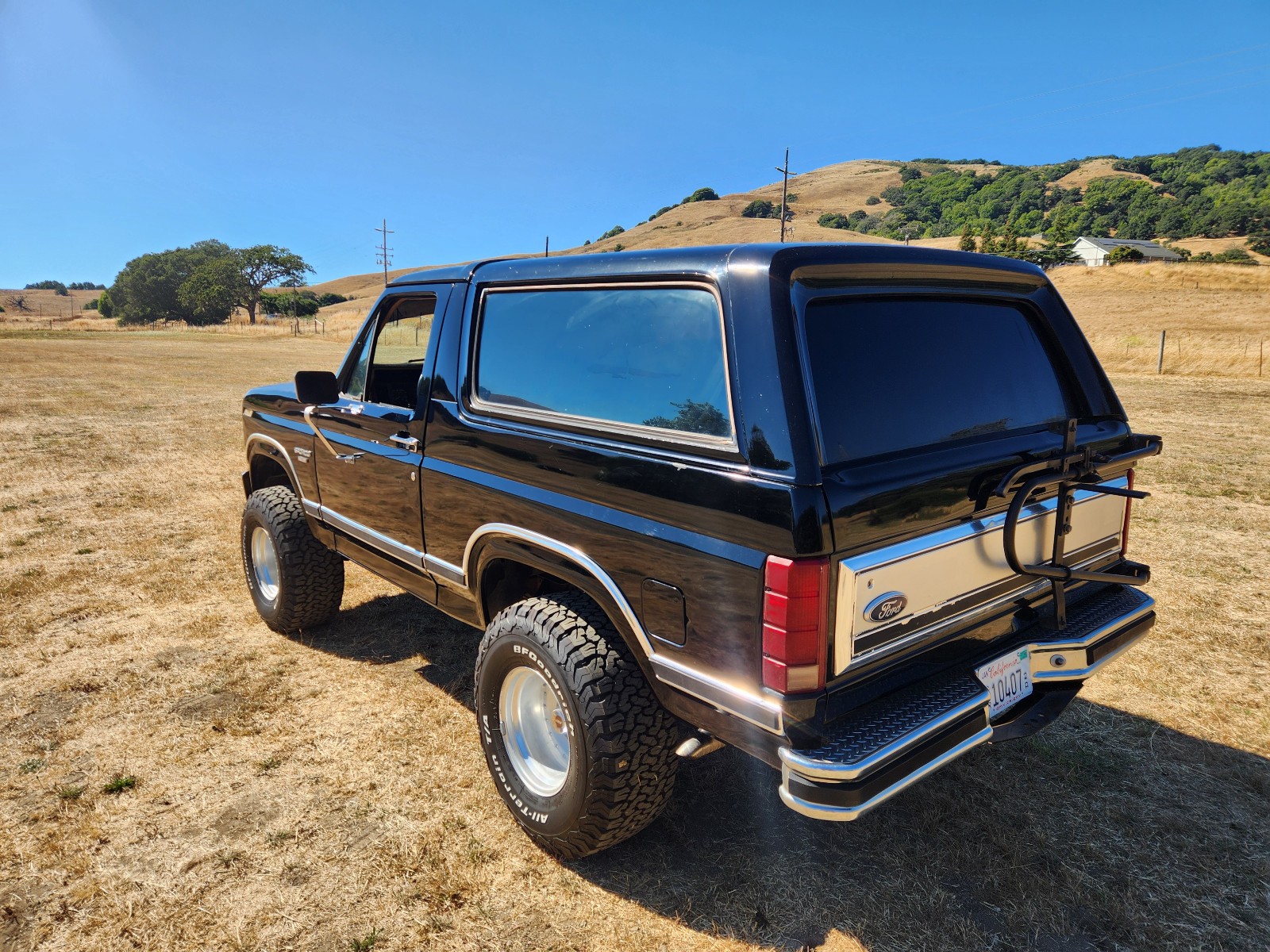 Ford-Bronco-1984-SUV-7