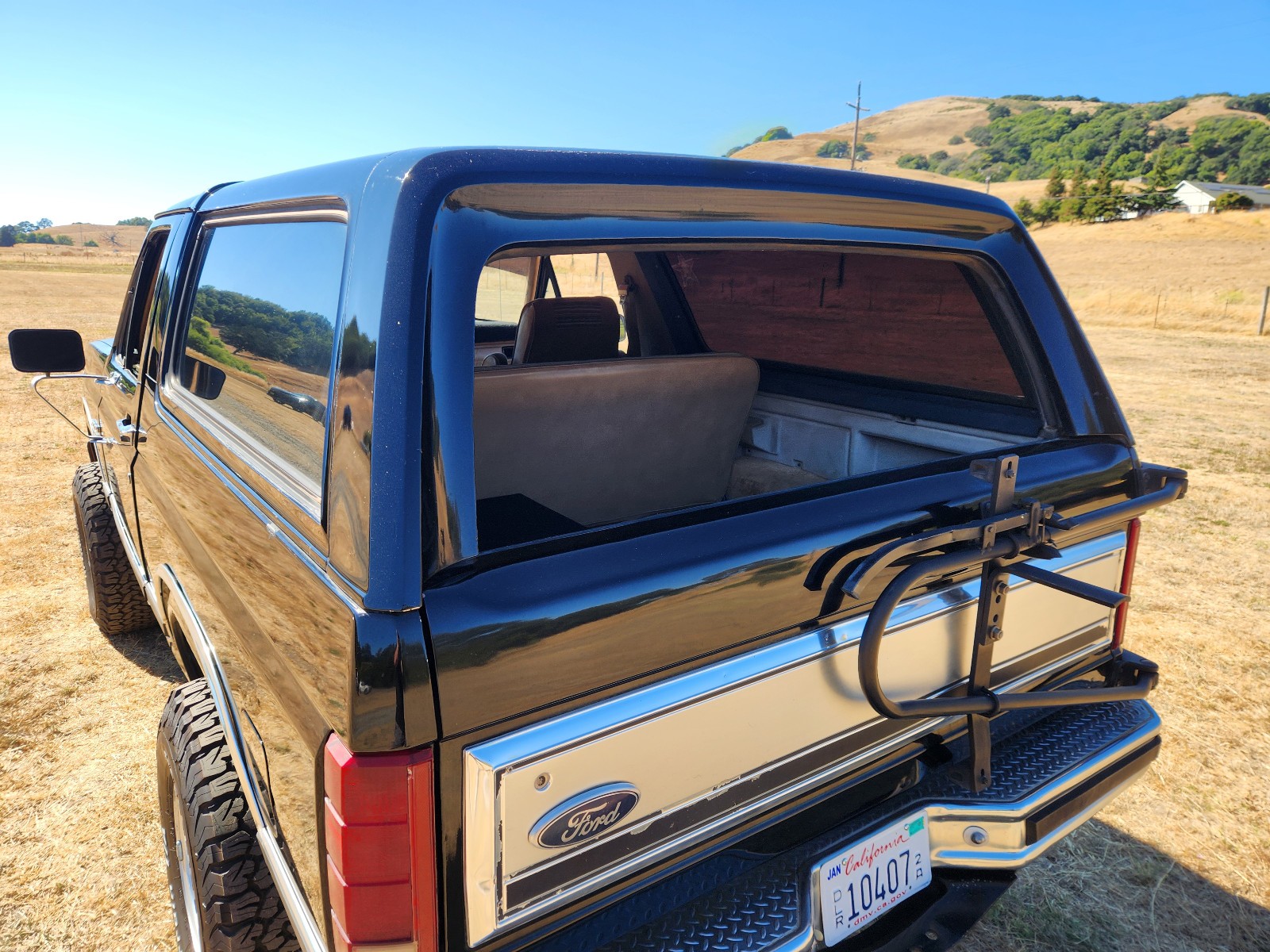 Ford-Bronco-1984-SUV-8