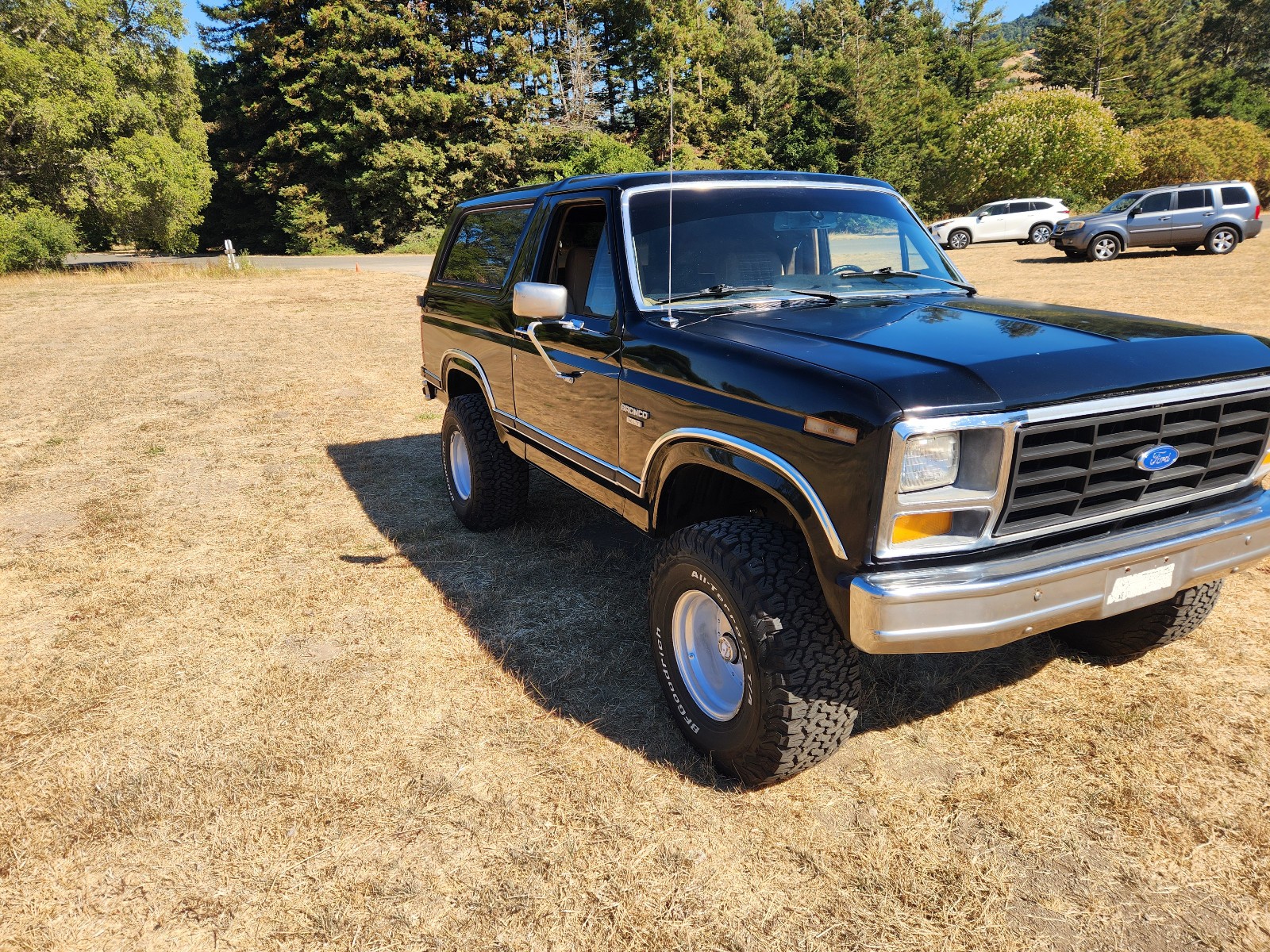 Ford-Bronco-1984-SUV-9