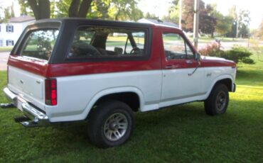 Ford-Bronco-1986-SUV-1