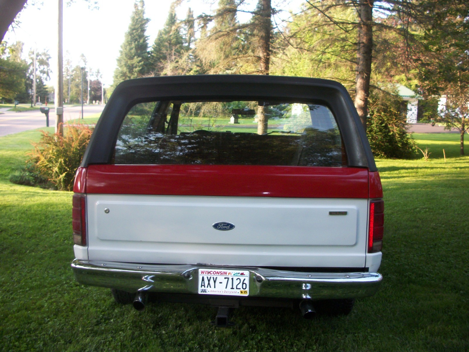 Ford-Bronco-1986-SUV-2