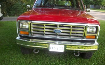 Ford-Bronco-1986-SUV-3