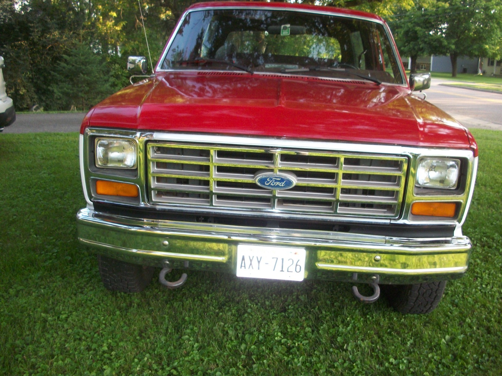 Ford-Bronco-1986-SUV-3