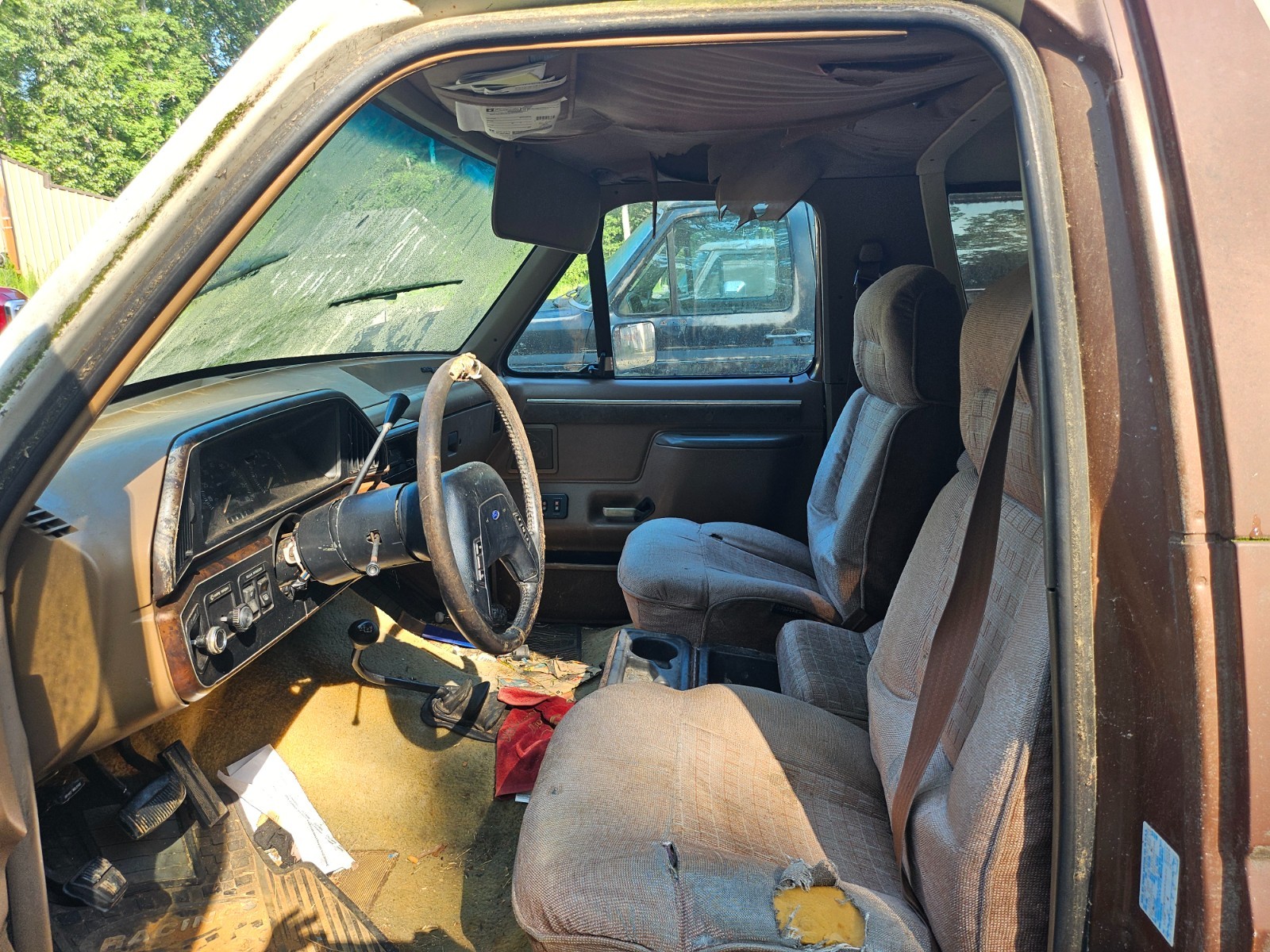 Ford-Bronco-1987-1