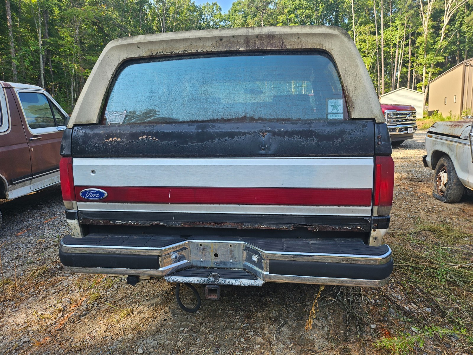 Ford-Bronco-1987-10