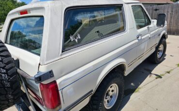 Ford-Bronco-1989-SUV-10