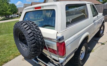 Ford-Bronco-1989-SUV-11