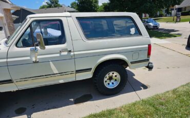 Ford-Bronco-1989-SUV-7