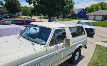 Ford-Bronco-1989-SUV-9