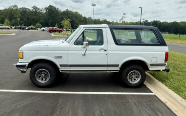 Ford-Bronco-1990-SUV-2