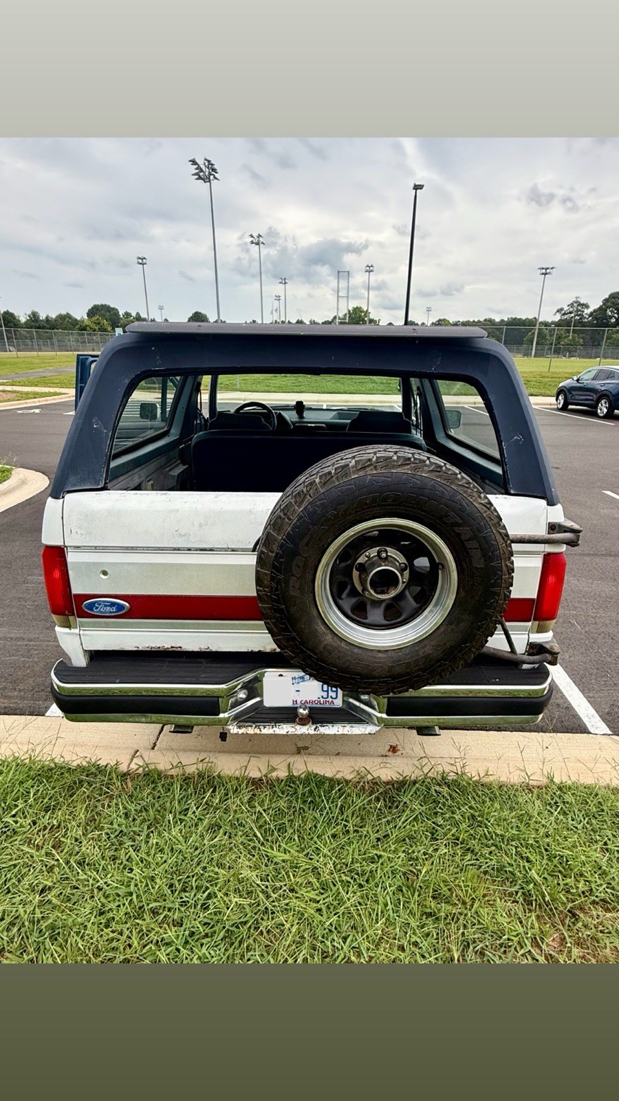 Ford-Bronco-1990-SUV-4