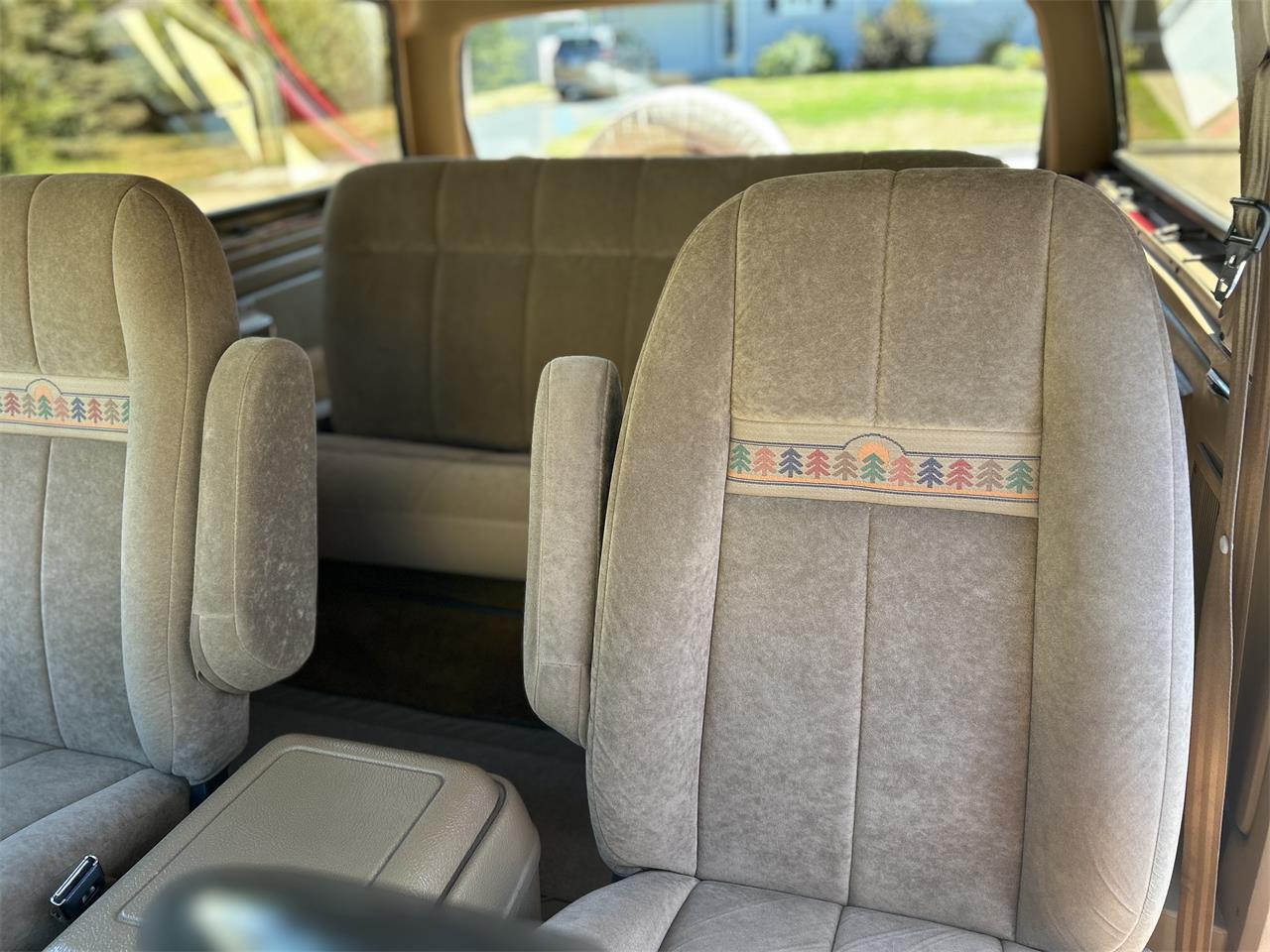 Ford-Bronco-1991-Red-Tan-19