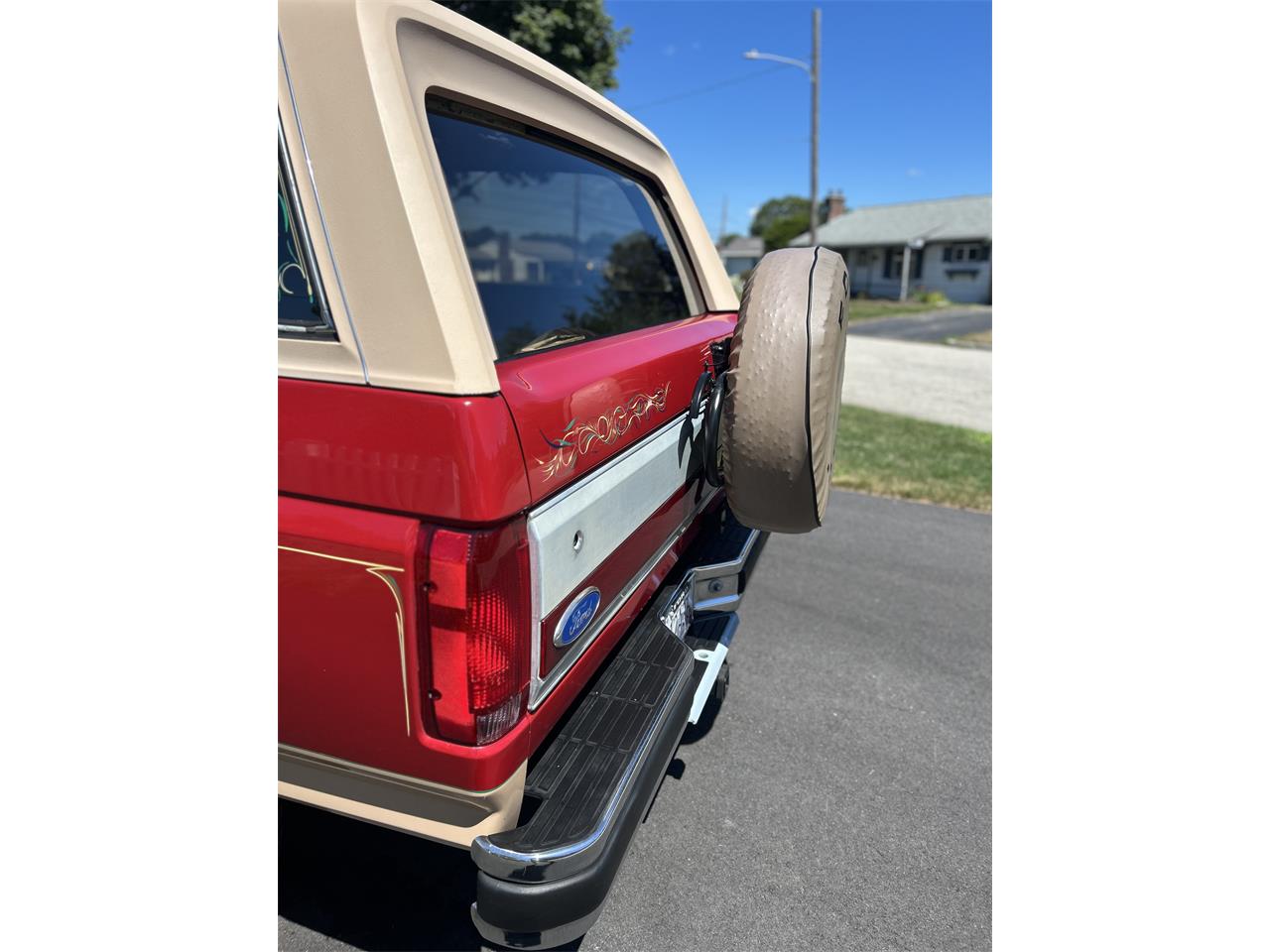 Ford-Bronco-1991-Red-Tan-2
