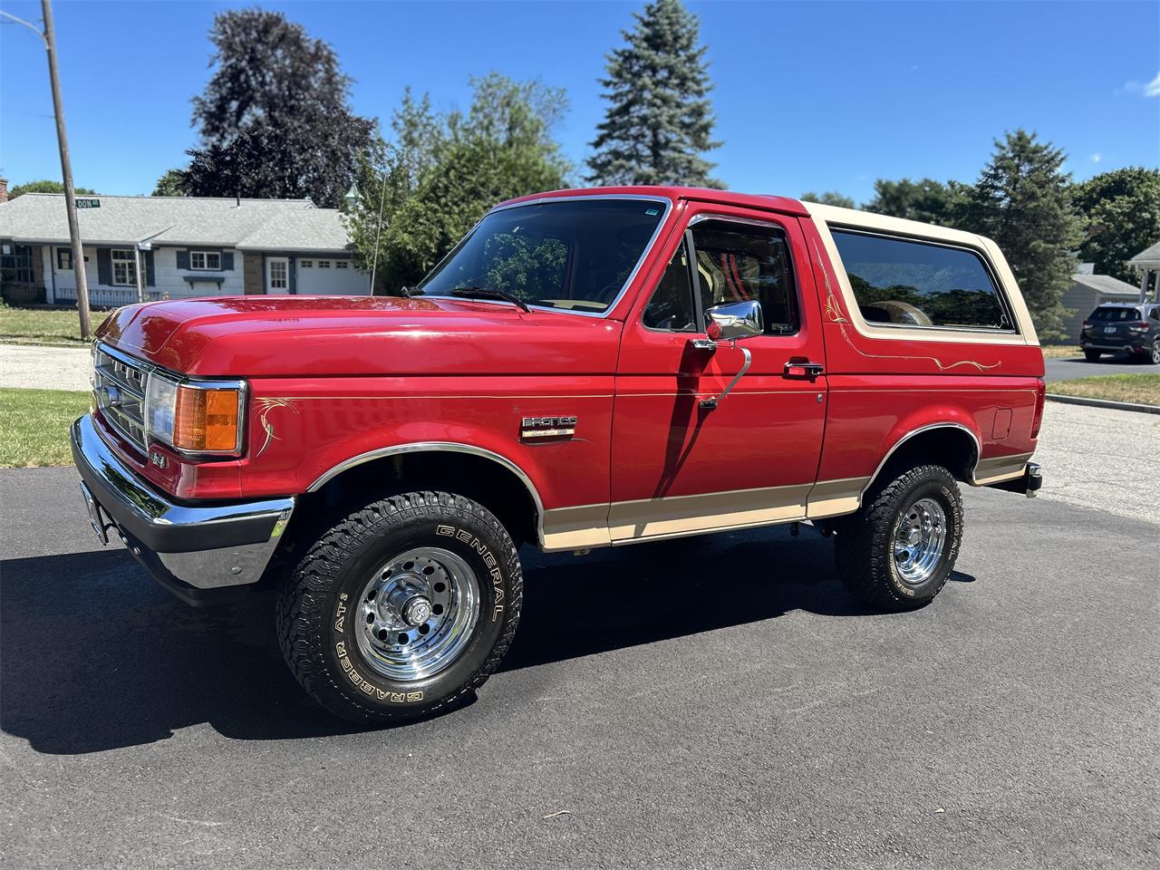 Ford-Bronco-1991-Red-Tan-28