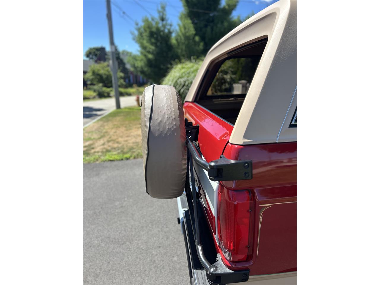 Ford-Bronco-1991-Red-Tan-8
