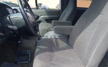 Ford-Bronco-1992-SUV-11