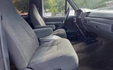 Ford-Bronco-1992-SUV-13