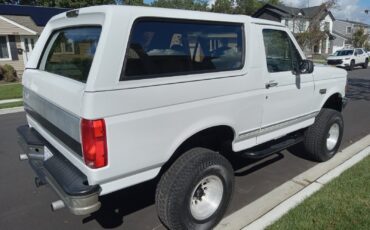 Ford-Bronco-1992-SUV-3