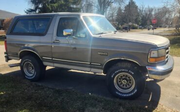 Ford-Bronco-1992-SUV-4