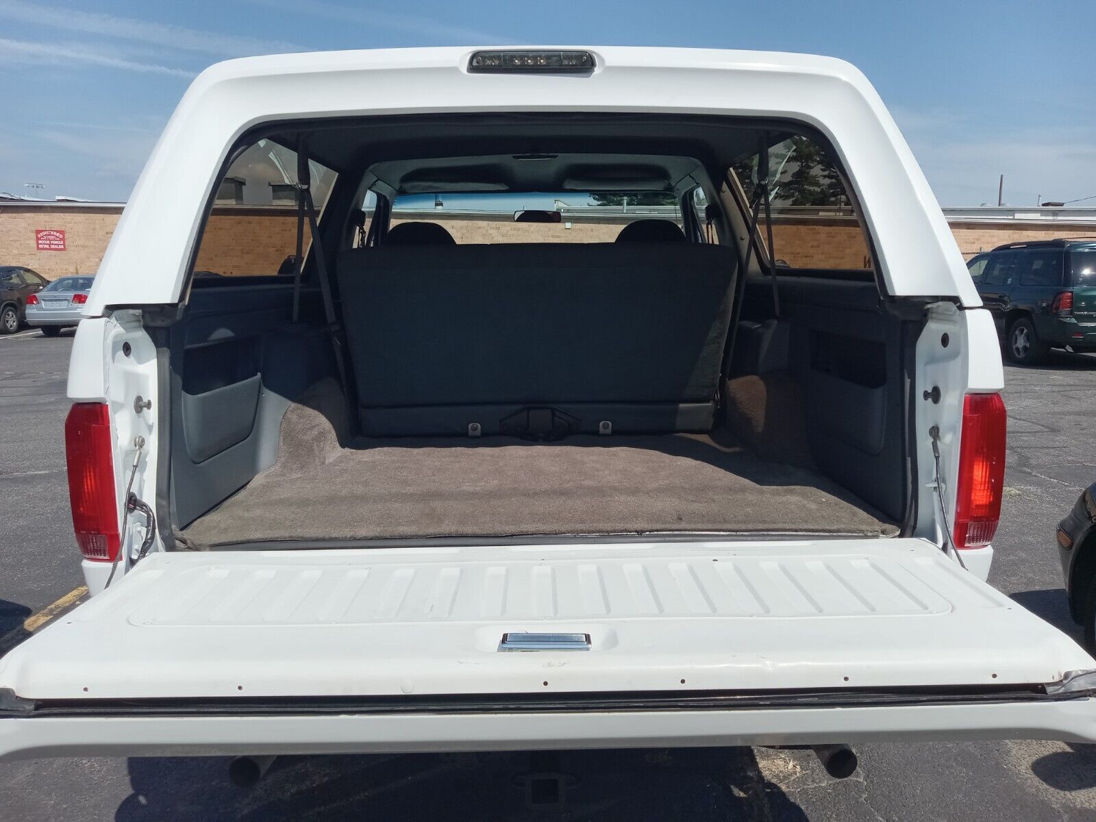 Ford-Bronco-1992-SUV-7
