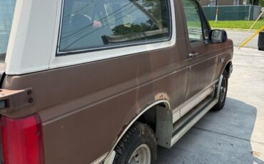 Ford-Bronco-1993-1
