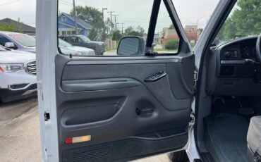 Ford-Bronco-1993-10