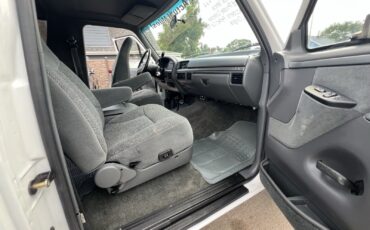 Ford-Bronco-1993-12