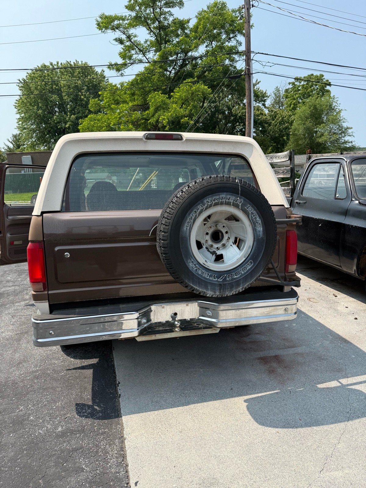 Ford-Bronco-1993
