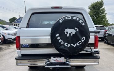 Ford-Bronco-1993-5