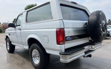 Ford-Bronco-1993-6