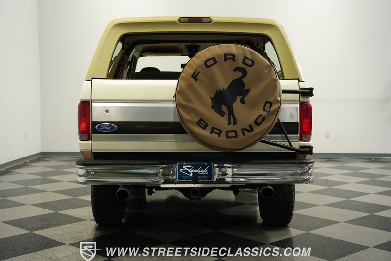 Ford-Bronco-1995-Colonial-White-Medium-Mocha-11