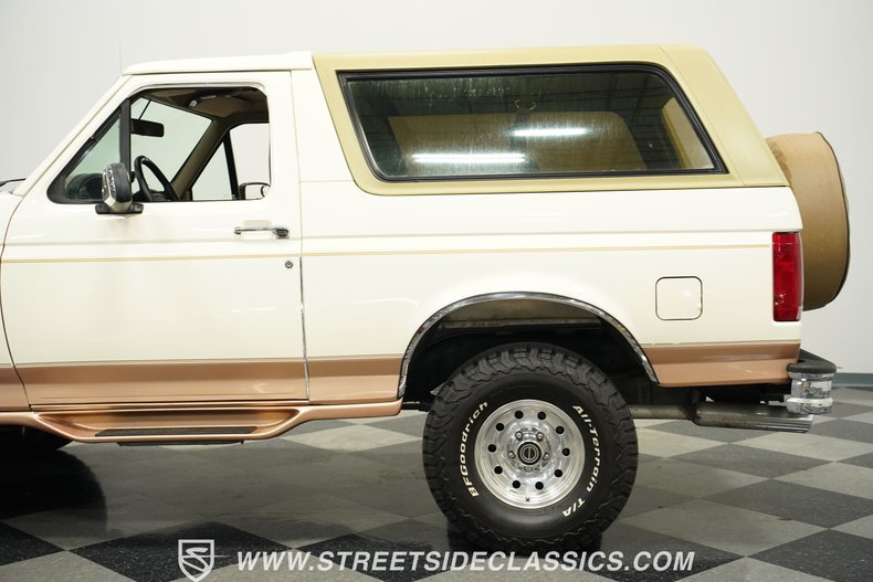 Ford-Bronco-1995-Colonial-White-Medium-Mocha-21