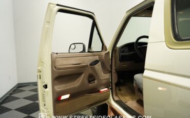 Ford-Bronco-1995-Colonial-White-Medium-Mocha-31