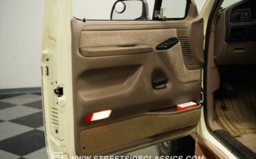 Ford-Bronco-1995-Colonial-White-Medium-Mocha-32