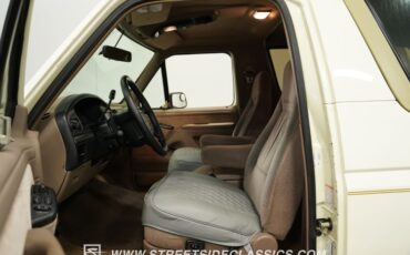 Ford-Bronco-1995-Colonial-White-Medium-Mocha-33