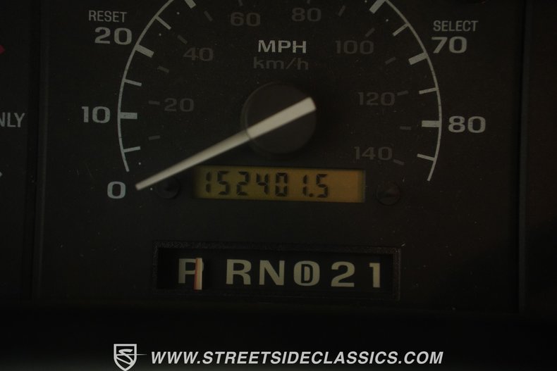Ford-Bronco-1995-Colonial-White-Medium-Mocha-36