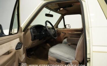 Ford-Bronco-1995-Colonial-White-Medium-Mocha-4