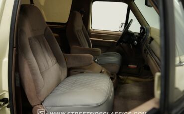 Ford-Bronco-1995-Colonial-White-Medium-Mocha-41