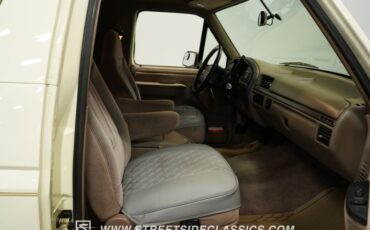 Ford-Bronco-1995-Colonial-White-Medium-Mocha-42