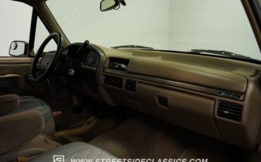 Ford-Bronco-1995-Colonial-White-Medium-Mocha-43